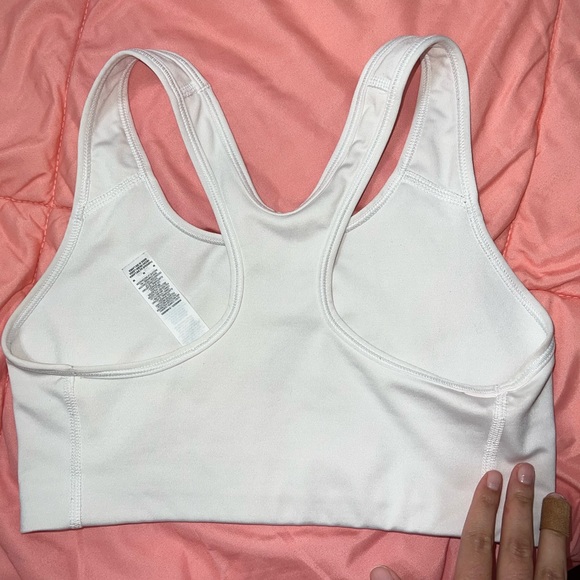 Nike sports bra - Picture 3 of 3